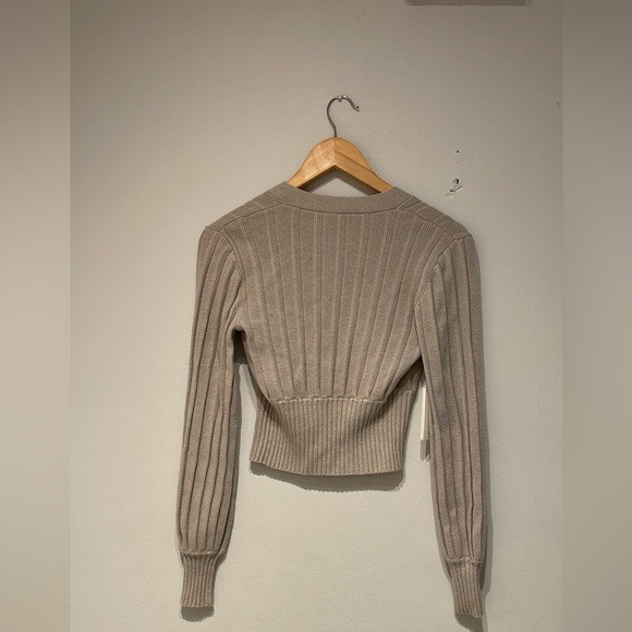 Aritzia Plunge Cardigan - Picture 6 of 7